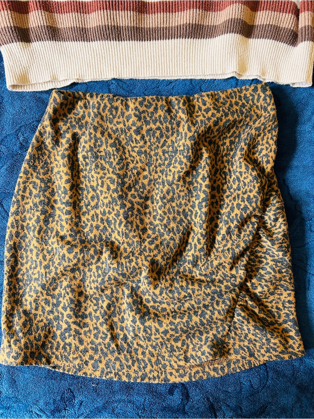 4 PIECE BUNDLE 🛍️ - Picture 13 of 15